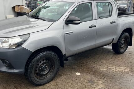 Toyota Hilux 250.000 km 17.999 &euro; Nürnberg 90431