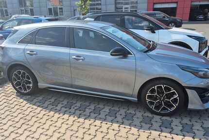 Kia ceed / Ceed 70.256 km 20.000 &euro; Nürnberg 90491