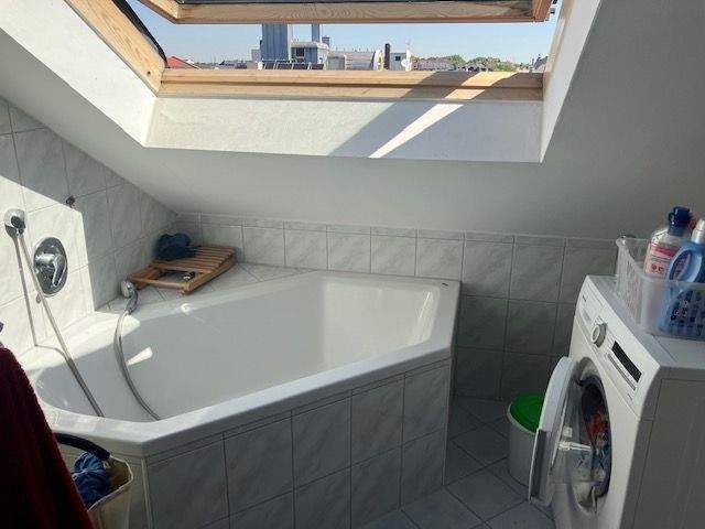 Dachterrassenwohnung mit Traumaussicht - großzügige 3-Zimmer -mit offenen Wohn-Essbereich - 90763 Fürth 3 zimmer