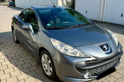 Peugeot 207 150.000 km 2.300 &euro; Nürnberg 90431