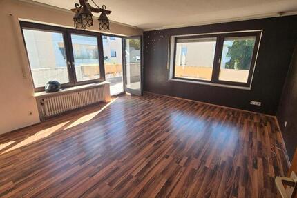 Helle 3-Zimmer-Wohnung, Stadtmitte mit riesen BalkonTiefgarage 3 zimmer