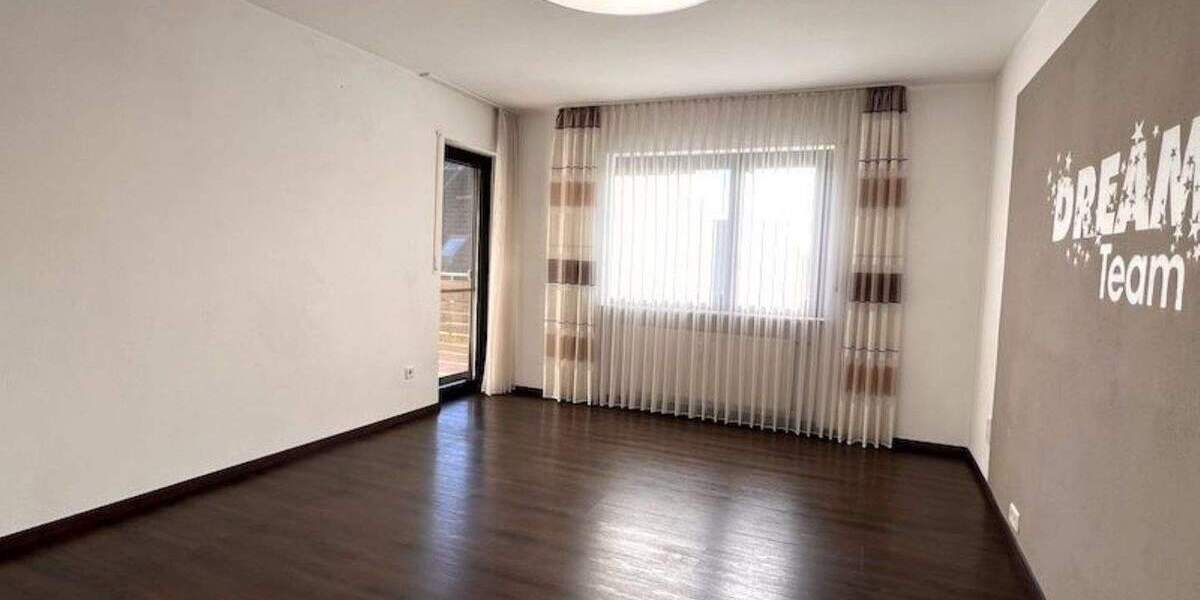 Etagenwohnung Pyrbaum - 4 Zimmer, 111 m&sup2;, 379.000&euro; | Angebot:25662843