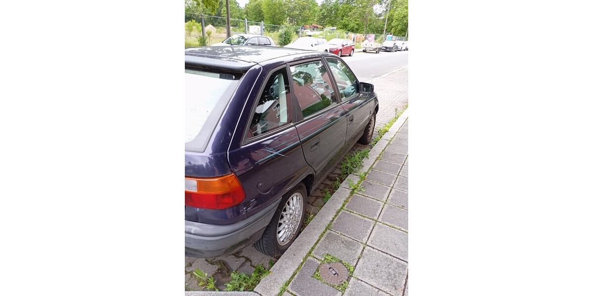 Opel Astra 88.000 km 1.300 &euro; Oberasbach 90522