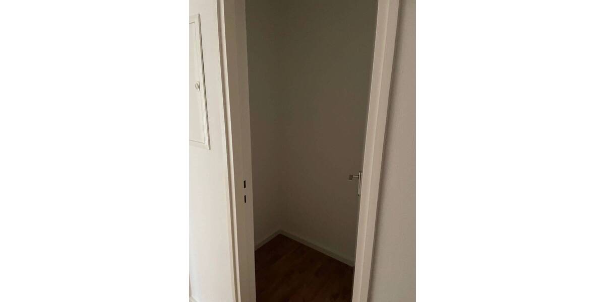 Etagenwohnung Nürnberg Herrnhütte - 4 Zimmer, 97 m&sup2;, 999&euro; | Angebot:26389493