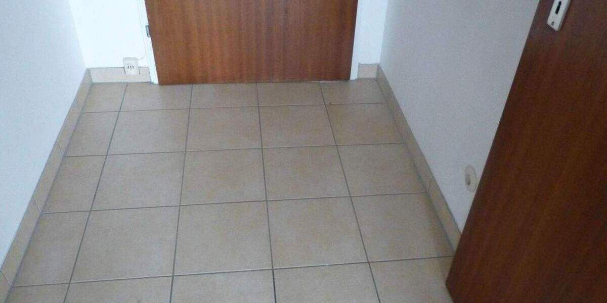 1 Zimmer-Wohnung mit separater Küche und Balkon im 7. OG (Aufzug) in einem gepflegten Mehrfamilienhaus in Stein 1 zimmer