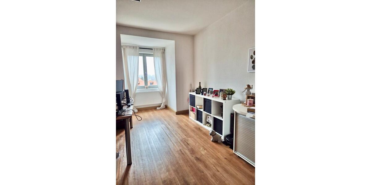 Großzügige sanierte 4-Zi Altbauwohnung. Geh. Ausstattung 4 zimmer