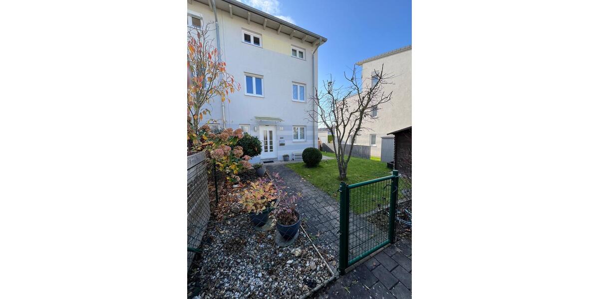 Schöne 5-Zimmer-Doppelhaushälfte in Nürnberg Worzeldorf 5 zimmer