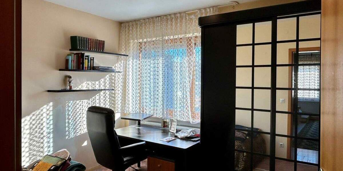 Einfamilienhaus Erlangen Stadtrandsiedlung - 7 Zimmer, 178 m&sup2;, 595.000&euro; | Angebot:25771963