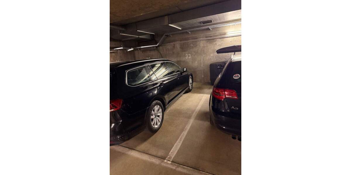 großzügige, helle 4 ZW mit großer Südloggia, Gaste-WC Abstellraum und Tiefgarage 4 zimmer