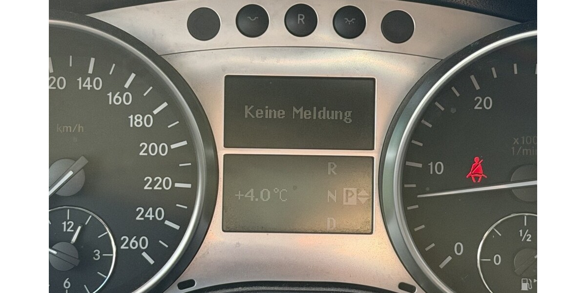 Mercedes-Benz ML 320 293.500 km 7.900 &euro; Langenzenn 90579