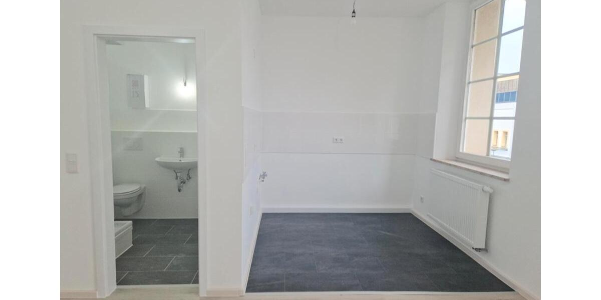 Top Zustand - Frisch renovierte 2-Zimmer-Altbauwohnung in Fürth zimmer