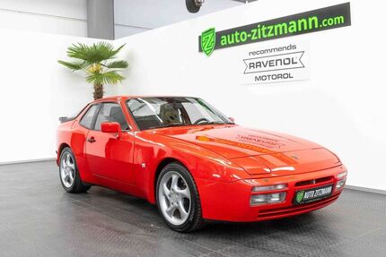 Porsche 944