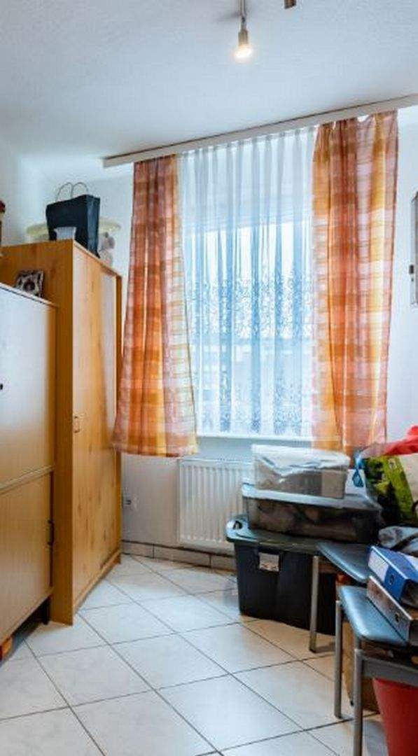 Familienfreundliche 6-Zimmer-Wohnung mit Balkon in Nürnberg Glockenhof 6 zimmer