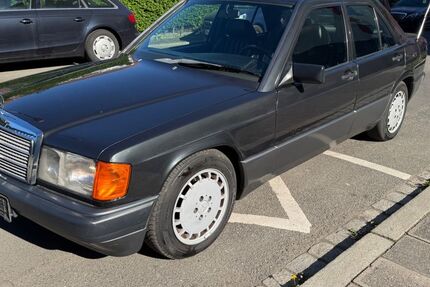 Mercedes-Benz 190 257.800 km 6.300 &euro; Nürnberg 90459