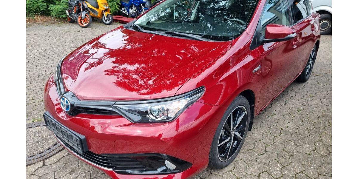 Toyota Auris 57.900 km 13.500 &euro; Nürnberg 90453