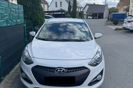 Hyundai i30 183.000 km 3.500 &euro; Nürnberg 90451