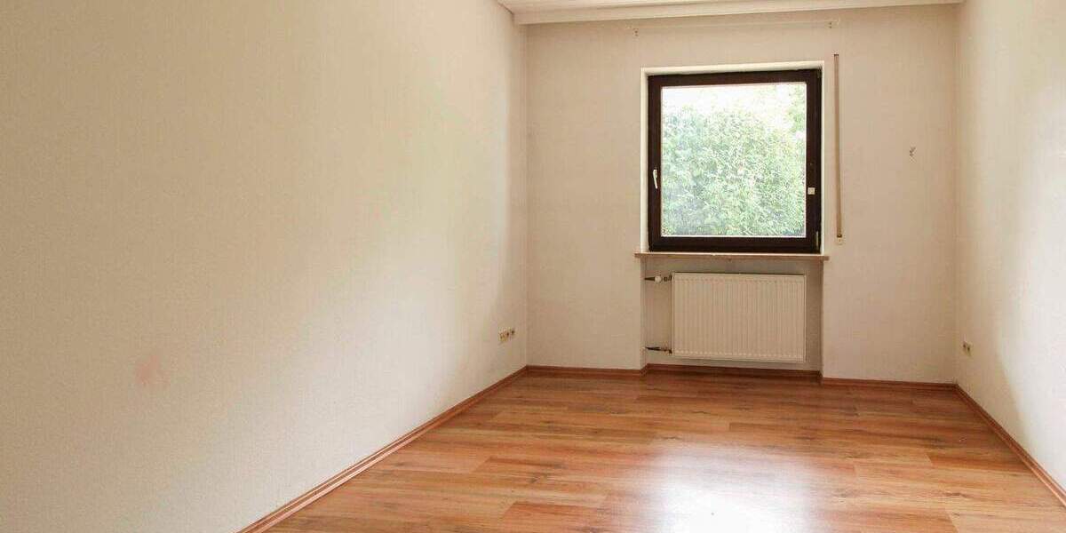 Ihr neues Zuhause mit Potenzial - Großzügige Immobilie für Familie, Mieter oder Mehrgenerationen 8 zimmer