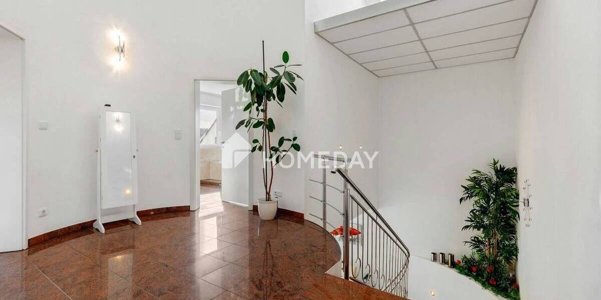 Repräsentatives Haus für Familie & Business: separater Office-Bereich, Sauna, A+ 7 zimmer