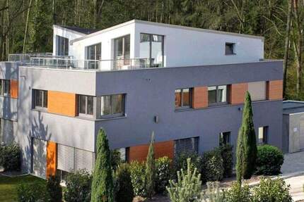 Wohnen & Leben in Fürth-Dambach. Grundstück mit Altbestand in bevorzugter Lage. Bebaubar mit Doppelhaus oder Mehrfamilienhaus zimmer