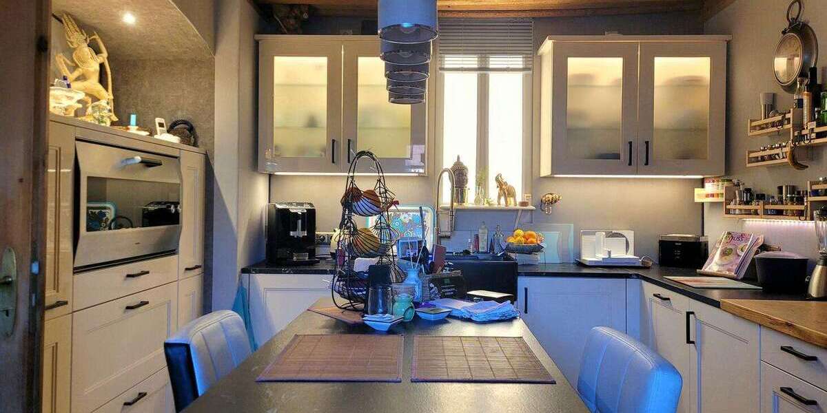 Einfamilienhaus Schwanstetten - 7 Zimmer, 260 m&sup2;, 889.000&euro; | Angebot:23884630