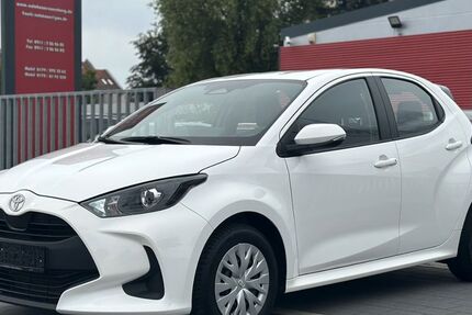 Toyota Yaris 34.000 km 17.990 &euro; Nürnberg 90431