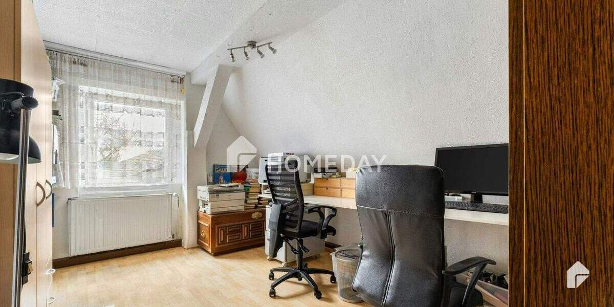 Schönes Bauernhaus mit 6 Zimmern und Garage in sehr guter Lage 6 zimmer