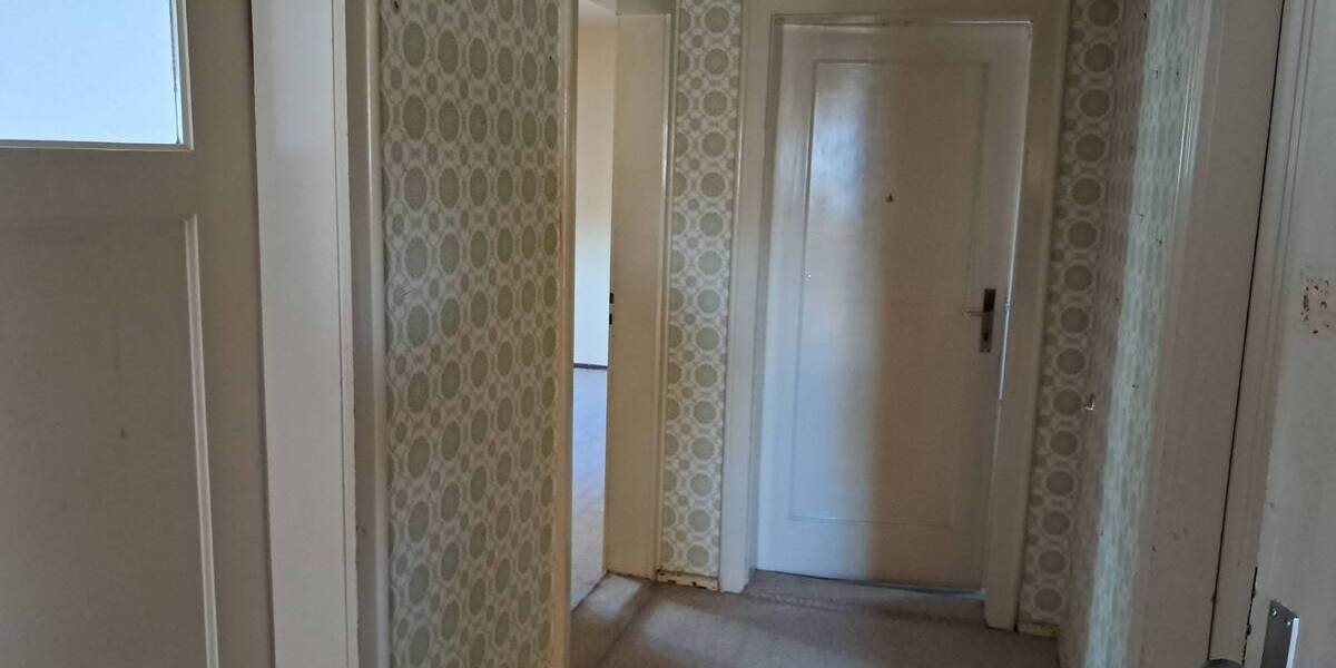 ...in einer der begehrtesten Wohnlagen...DHH mit Erweiterungspotential in Erlangen 9 zimmer