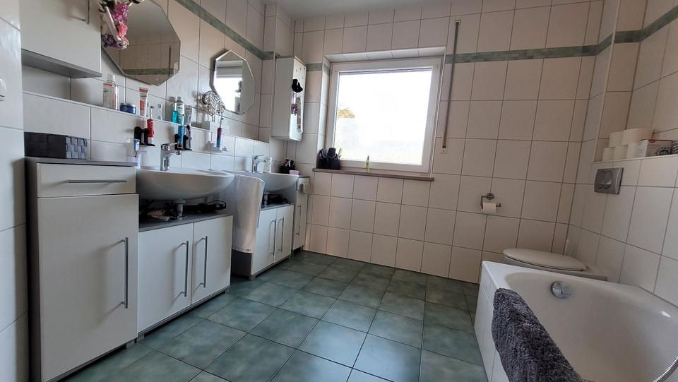 Helle, moderne Doppelhaushälfte zu vermieten 7 zimmer
