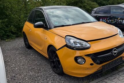 Opel Adam 81.000 km 4.699 &euro; Nürnberg 90431