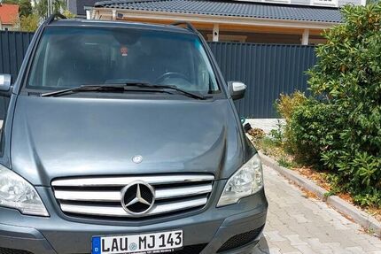 Mercedes Viano