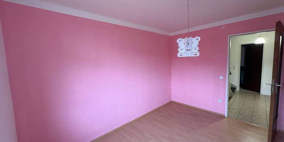 Reihenhaus Feucht - 5 Zimmer, 114 m&sup2;, 435.000&euro; | Angebot:26015266