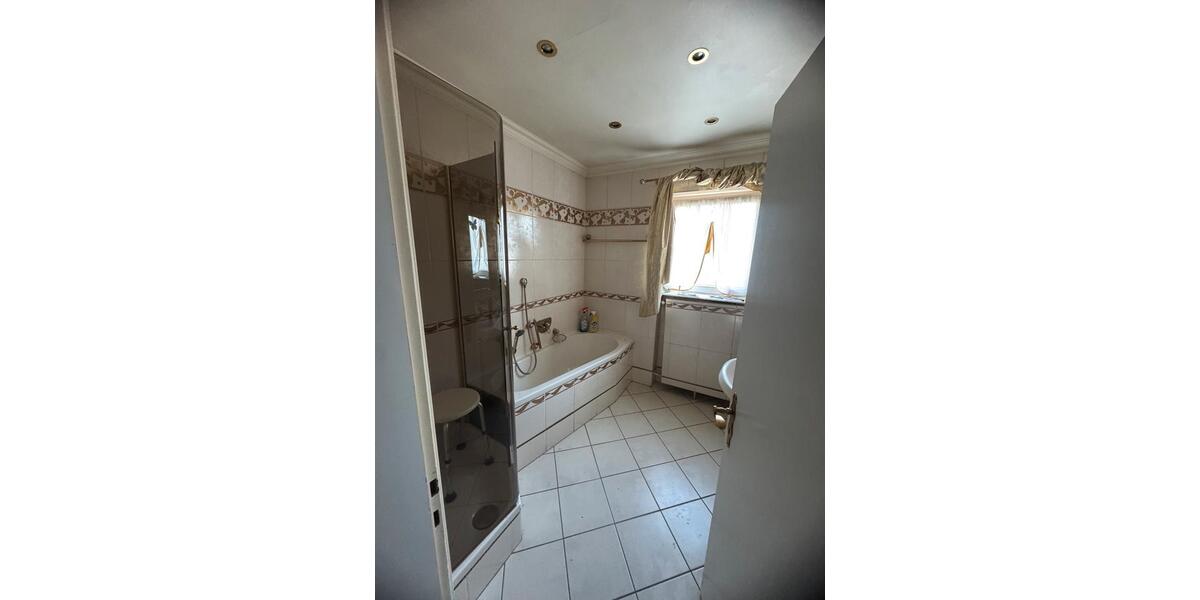 Bungalow Burgthann - 5 Zimmer, 145 m&sup2;, 455.000&euro; | Angebot:27155373