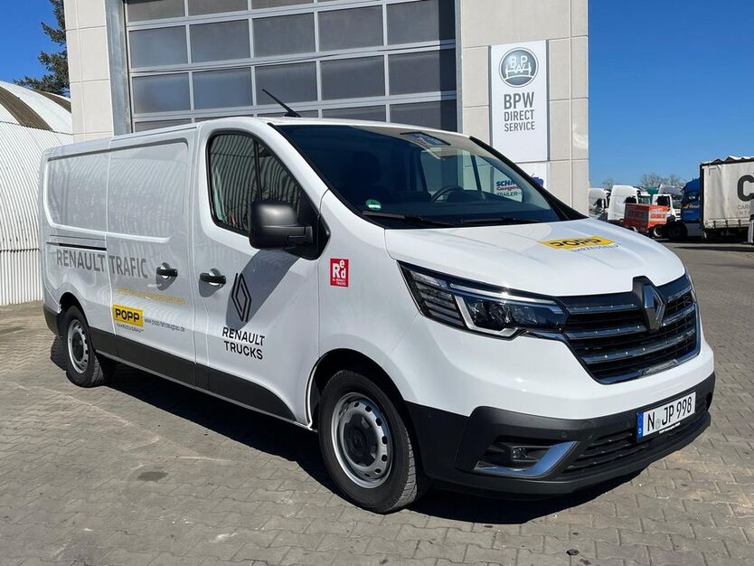 Renault Trafic 13.000 km 29.631 € Nürnberg 90425