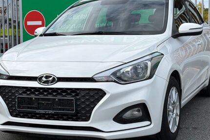 Hyundai i20 52.000 km 8.990 &euro; Fürth 90763