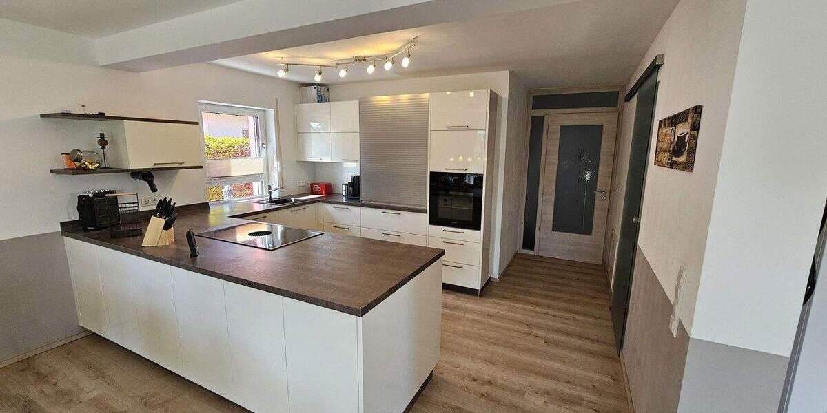 Etagenwohnung Burgthann Ezelsdorf - 7 Zimmer, 210 m&sup2;, 649.000&euro; | Angebot:25721079