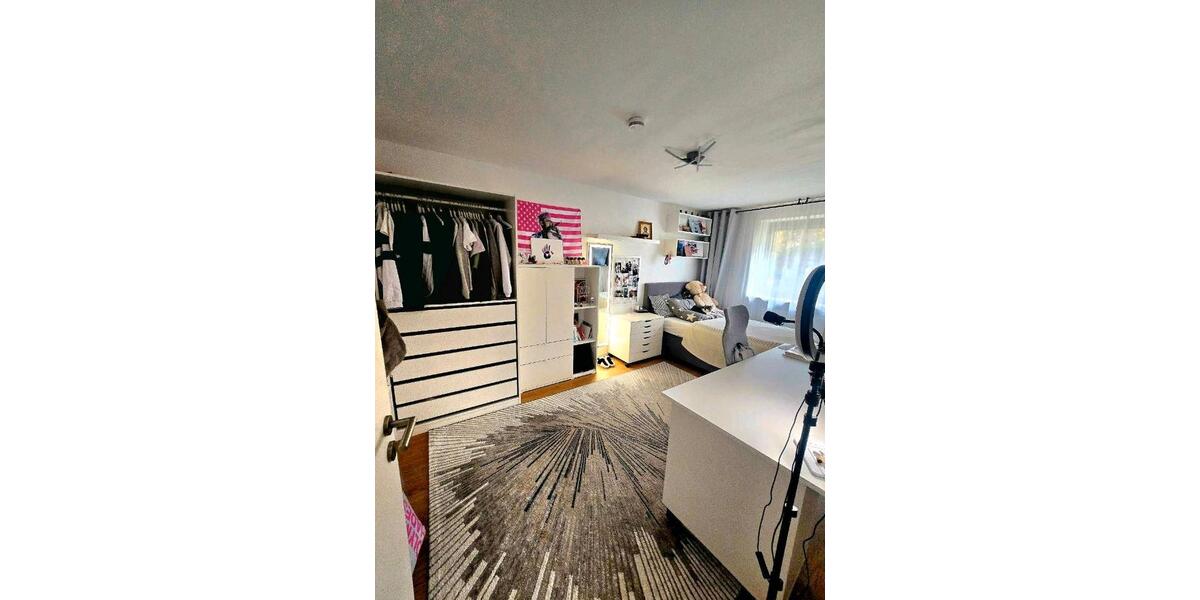 Hochparterre Nürnberg Gebersdorf - 4 Zimmer, 100 m&sup2;, 465.000&euro; | Angebot:26700305