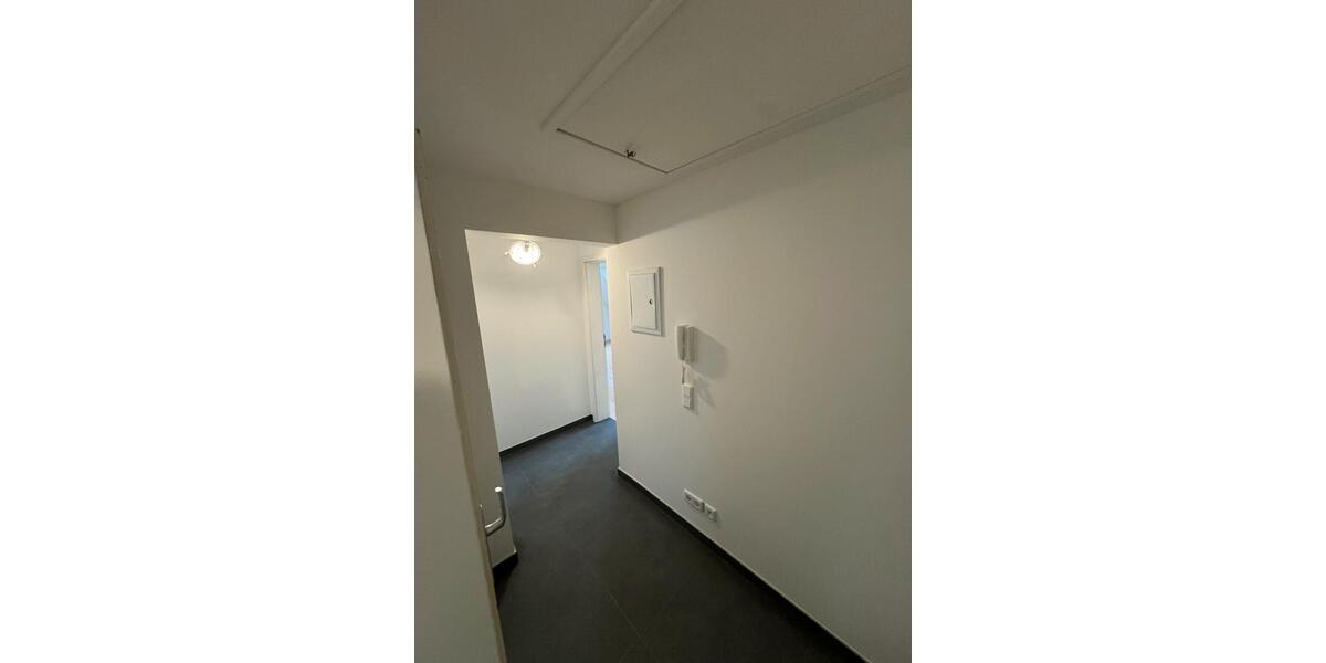 LICHTDURCHFLUTETE 4-ZIMMER DACHGESCHOSSWOHNUNG INKL. STELLPLATZ I 4 zimmer