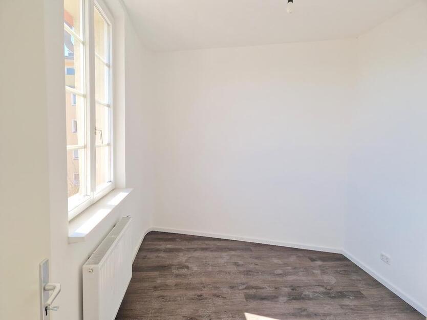 Top Zustand - Frisch renovierte 3-Zimmer-Altbauwohnung in Fürth zimmer