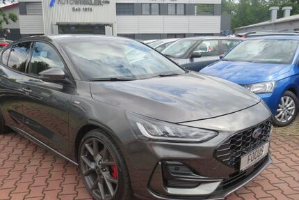 Ford Focus 21.299 km 23.990 &euro; Nürnberg 90431