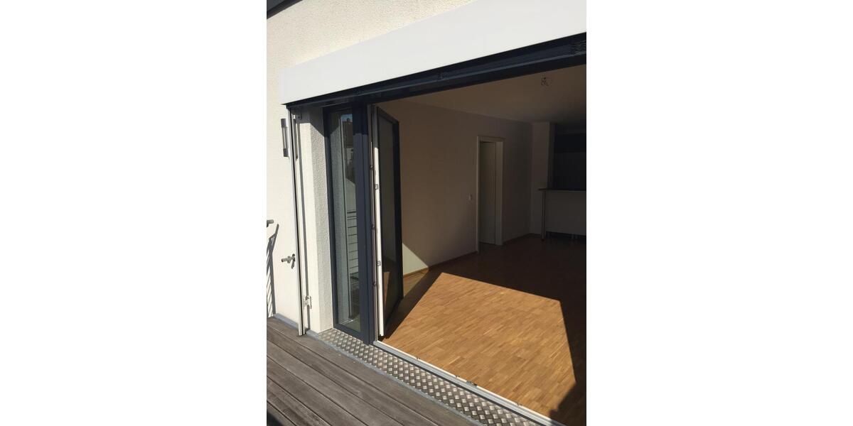 Helle 2-Zimmer-Wohnung mit TG und großem Balkon in zentraler Lage 2 zimmer