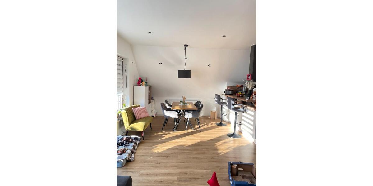 Dachgeschoßwohnung Roth - 3 Zimmer, 78 m&sup2;, 309.000&euro; | Angebot:25299720