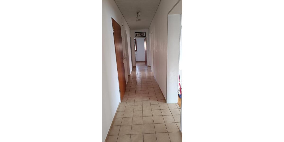 Etagenwohnung Eckental - 4 Zimmer, 105 m&sup2;, 1.090&euro; | Angebot:25724329