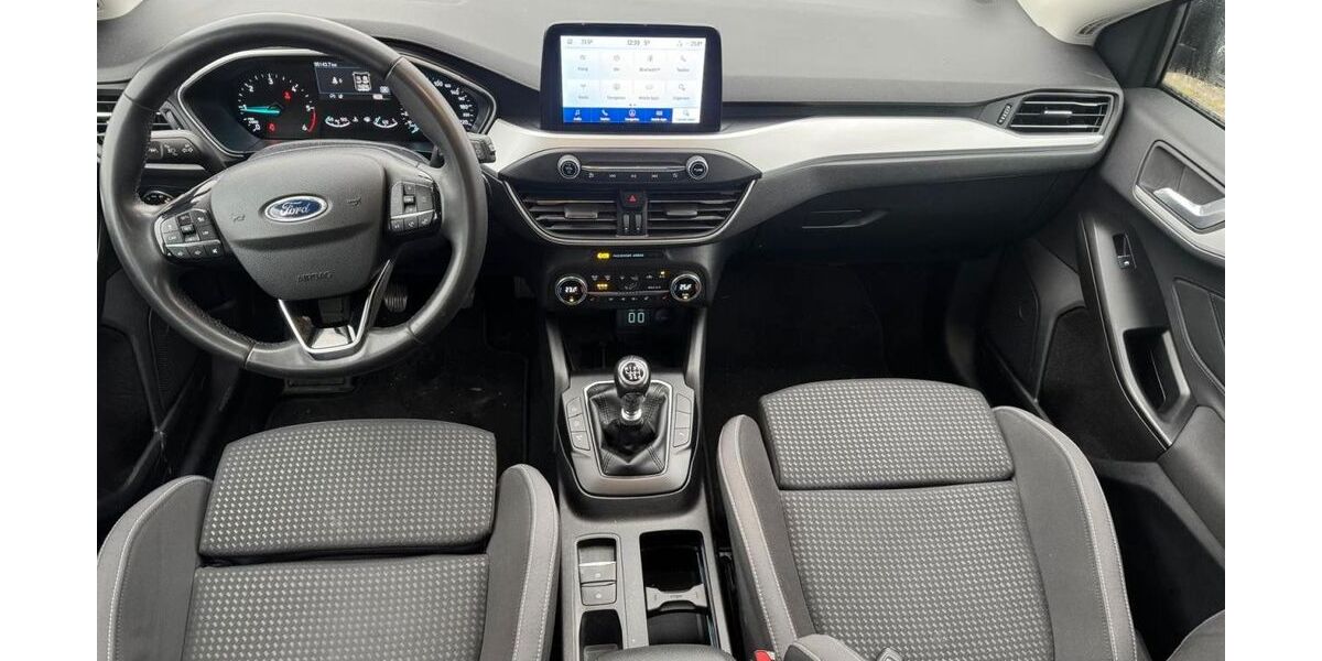 Ford Focus 95.000 km 9.999 &euro; Nürnberg 90475