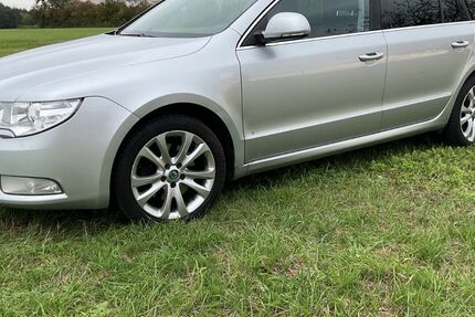 Skoda Superb 334.000 km 4.990 € HEILSBRONN 91560