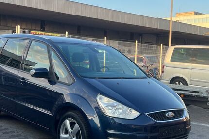 Ford Galaxy 246.556 km 1.999 &euro; Nürnberg 90439