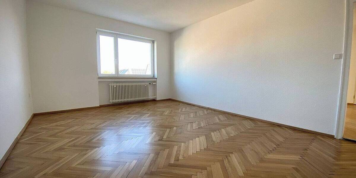 Etagenwohnung Nürnberg Großreuth h d Veste - 4 Zimmer, 109 m&sup2;, 1.100&euro; | Angebot:26203712