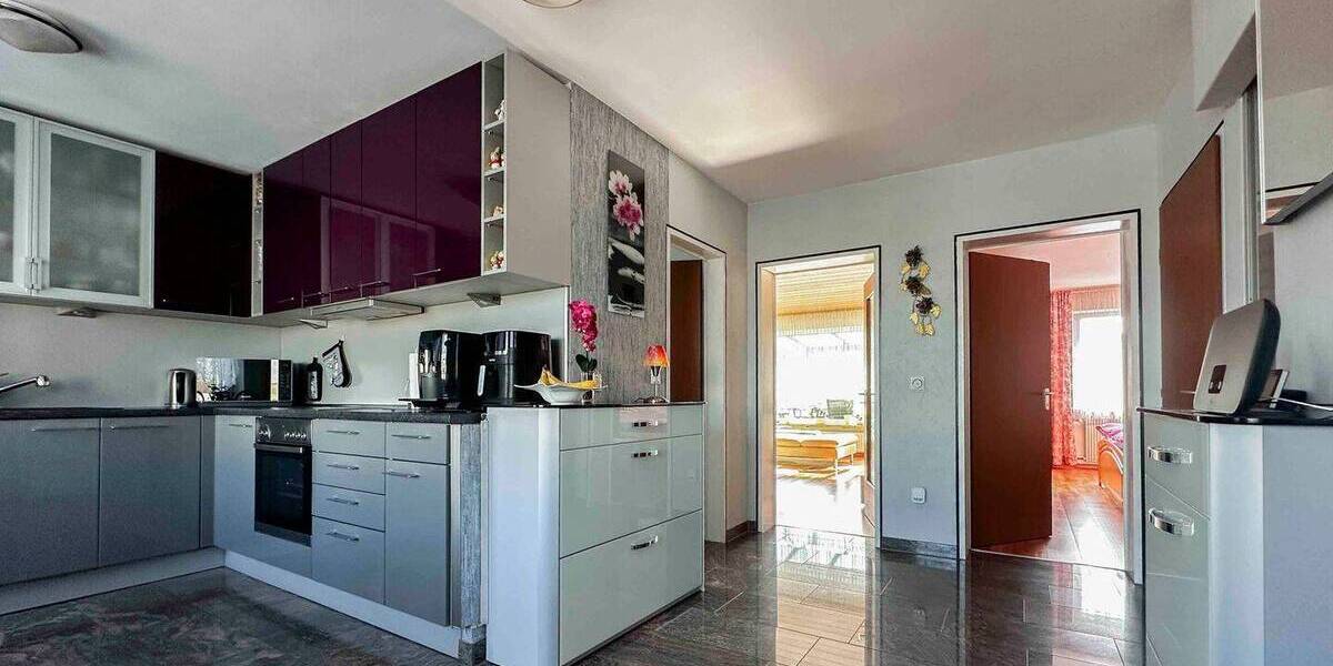 Doppelhaushälfte Nürnberg Schweinau - 8 Zimmer, 179 m&sup2;, 589.000&euro; | Angebot:26424636