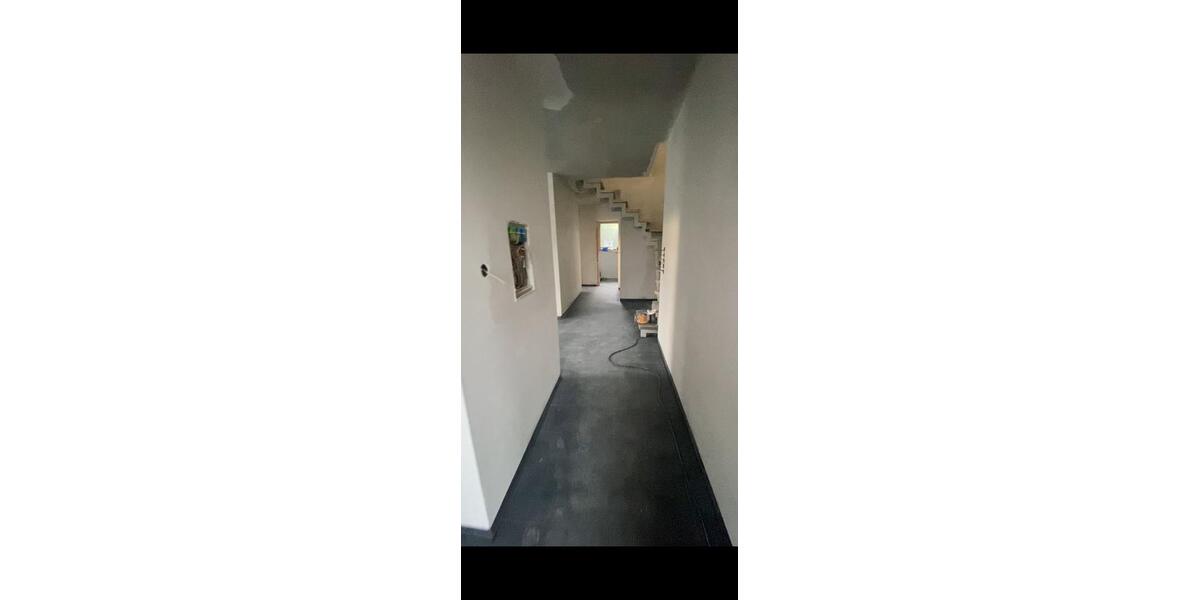 Etagenwohnung Nürnberg Altenfurt - 5.5 Zimmer, 131 m&sup2;, 2.100&euro; | Angebot:27616703