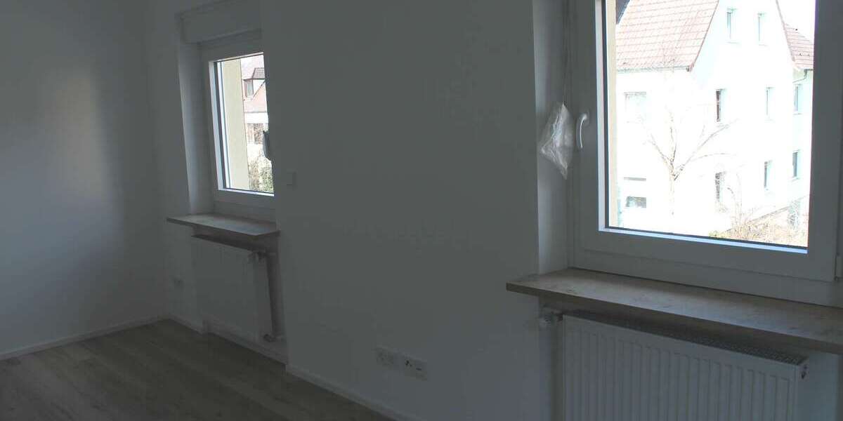 Reihenendhaus Forchheim - 3 Zimmer, 105 m&sup2;, 1.350&euro; | Angebot:24367402