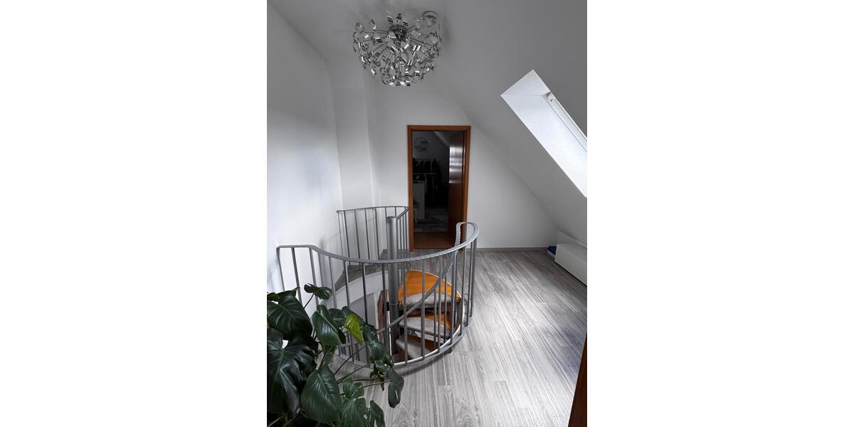 Etagenwohnung Schnaittach - 6.5 Zimmer, 166 m&sup2;, 123.456&euro; | Angebot:26620805